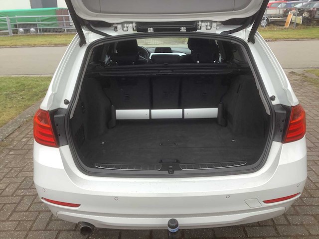 Bmw 3-serie touring 320i high executive personenauto - afbeelding 13 van  14