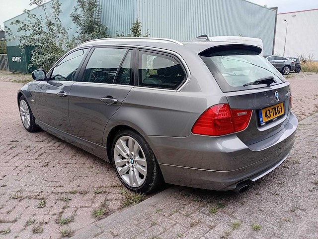 Bmw 3-serie touring 320i luxury line, 43-tkg-1 - afbeelding 26 van  31