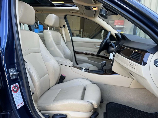 Bmw 3-serie touring 320xd business line m sport | zt-654-f - afbeelding 11 van  35