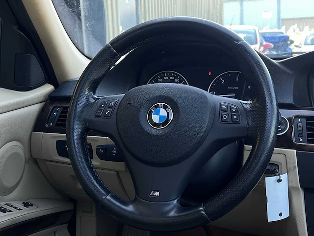 Bmw 3-serie touring 320xd business line m sport | zt-654-f - afbeelding 34 van  35