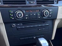 Bmw 3-serie touring 320xd business line m sport | zt-654-f - afbeelding 35 van  35
