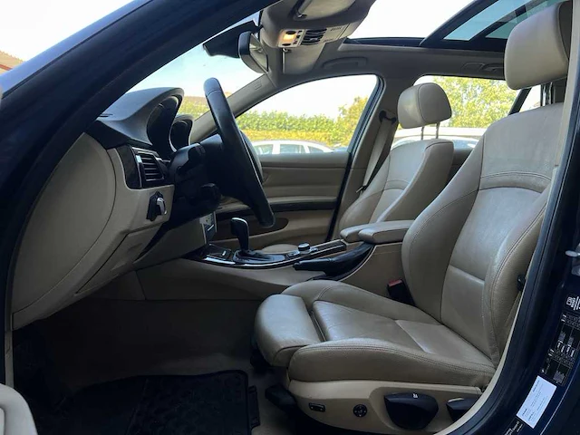 Bmw 3 serie touring 320xd business line m sport | zt-654-f - afbeelding 32 van  36