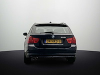 Bmw 3-serie touring 325xi high executive 2009 - afbeelding 15 van  17