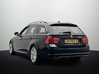 Bmw 3-serie touring 325xi high executive 2009 - afbeelding 10 van  17