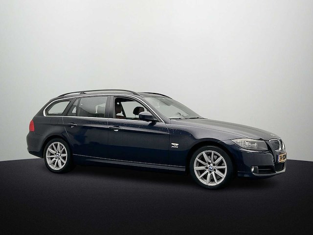Bmw 3-serie touring 325xi high executive 2009 - afbeelding 3 van  17