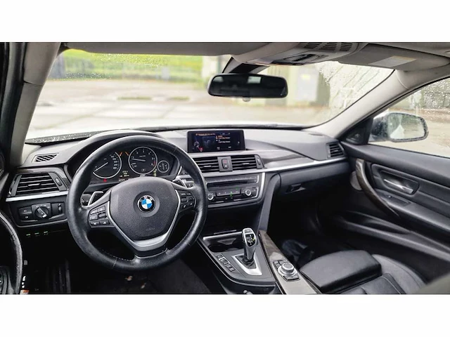 Bmw 3-serie touring 330d high executive | zd-695-l i - afbeelding 19 van  20