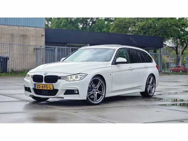 Bmw 3-serie touring 330d high executive | zd-695-l i - afbeelding 17 van  20
