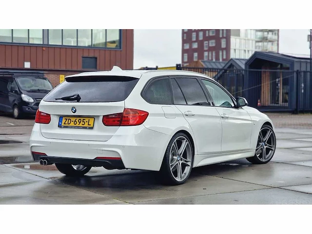 Bmw 3-serie touring 330d high executive | zd-695-l i - afbeelding 8 van  20