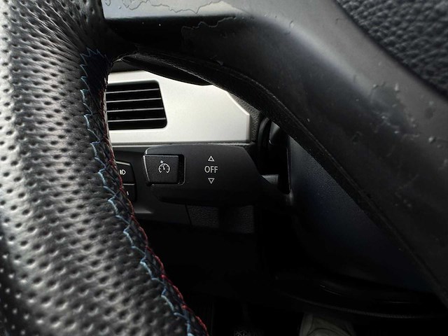 Bmw 3-serie touring 335i high executive 2008 | 17-zg-vj iaw - afbeelding 9 van  29