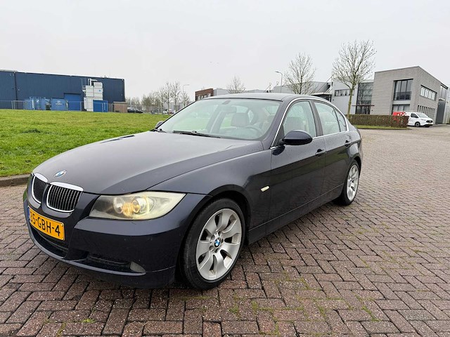 Bmw 316i, 35-gbh-4 - afbeelding 1 van  23