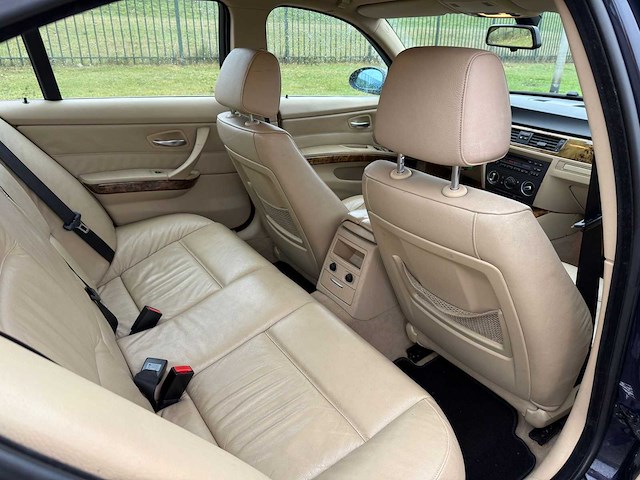 Bmw 316i, 35-gbh-4 - afbeelding 10 van  23