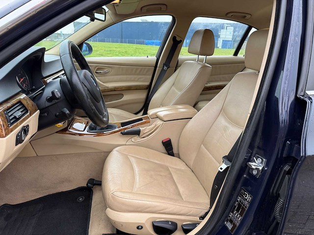 Bmw 316i, 35-gbh-4 - afbeelding 13 van  23