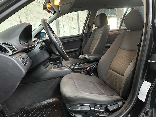 Bmw 316i touring black & silver 3-serie 114pk 2003, 62-lk-sl - afbeelding 21 van  40