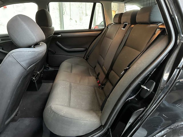 Bmw 316i touring black & silver 3-serie 114pk 2003, 62-lk-sl - afbeelding 23 van  40