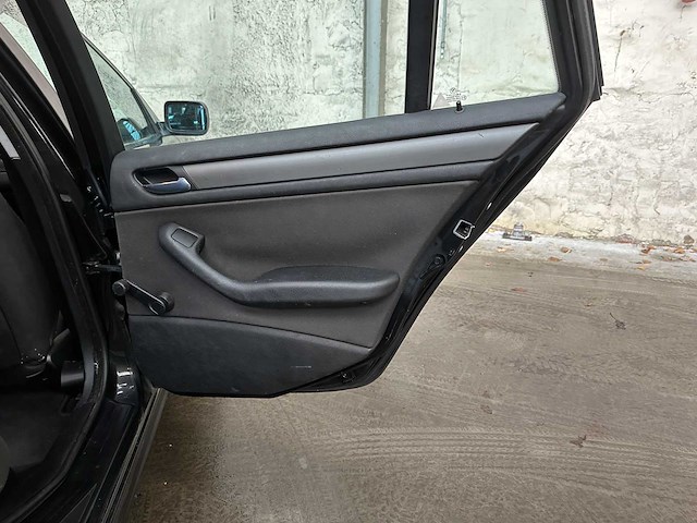 Bmw 316i touring black & silver 3-serie 114pk 2003, 62-lk-sl - afbeelding 24 van  40