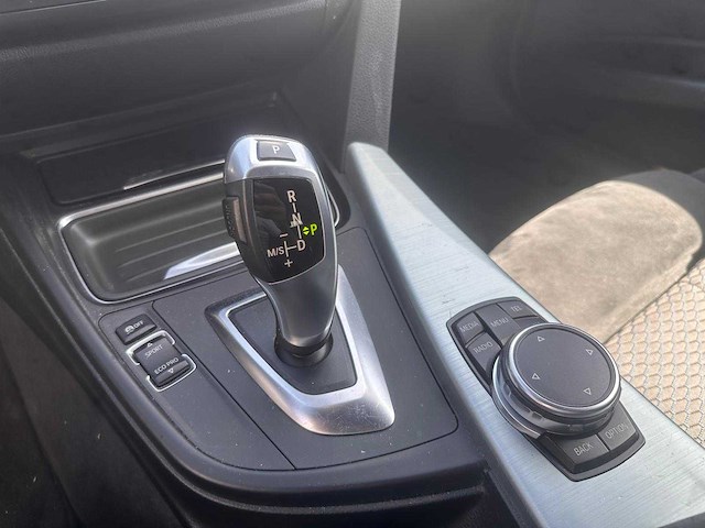 Bmw 316i touring executive automaat; gh-454-g - afbeelding 4 van  8
