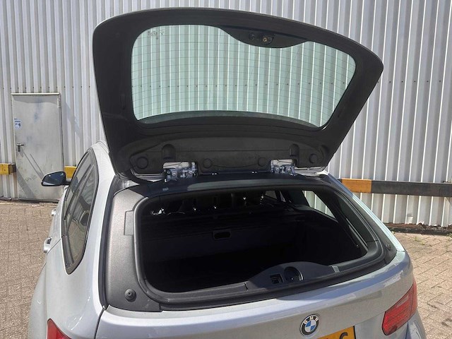 Bmw 316i touring executive automaat; gh-454-g - afbeelding 14 van  23