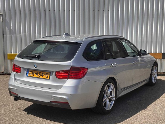 Bmw 316i touring executive automaat; gh-454-g - afbeelding 12 van  23