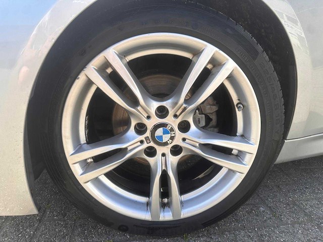 Bmw 316i touring executive automaat; gh-454-g - afbeelding 19 van  23