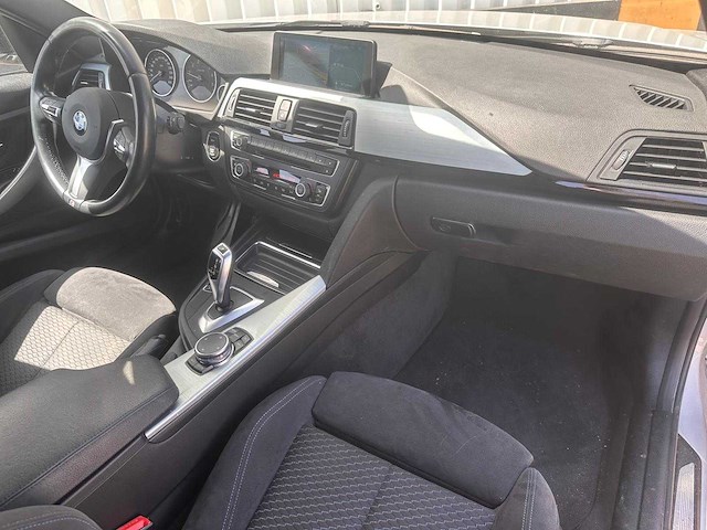 Bmw 316i touring executive automaat; gh-454-g - afbeelding 23 van  23
