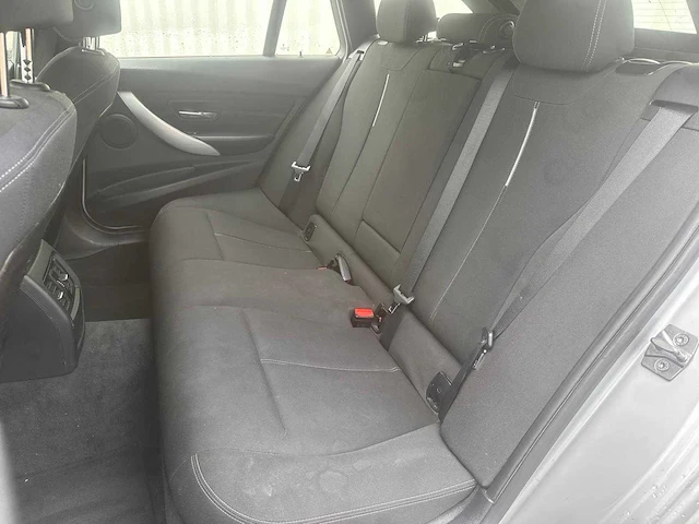 Bmw 316itouring executive sport automaat * 1-tdd-40 - afbeelding 3 van  18