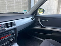 Bmw 318i 2.0 3-serie 143pk 2010, s-579-np - afbeelding 13 van  45