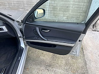 Bmw 318i 2.0 3-serie 143pk 2010, s-579-np - afbeelding 31 van  45