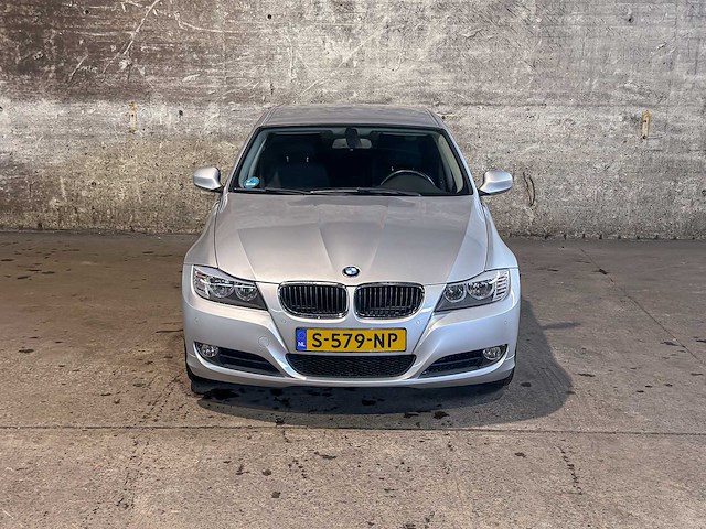 Bmw 318i 2.0 3-serie 143pk 2010, s-579-np - afbeelding 43 van  45