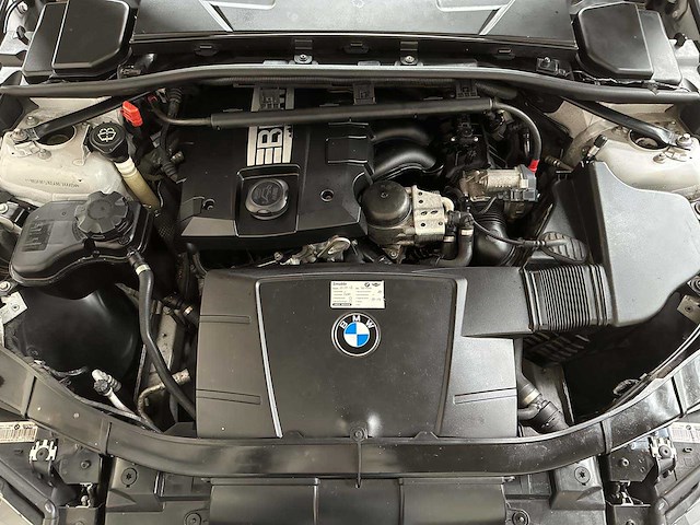 Bmw 318i business line 3-serie 143pk 2008, 73-glh-6 - afbeelding 35 van  44