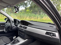 Bmw 318i touring business line, 17-tf-dv - afbeelding 7 van  10