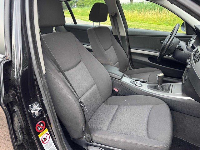 Bmw 318i touring business line, 17-tf-dv - afbeelding 9 van  10