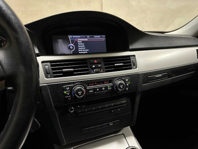 Bmw 318i touring business line 3-serie (origineel-nl), 22-ldh-4 - afbeelding 28 van  64