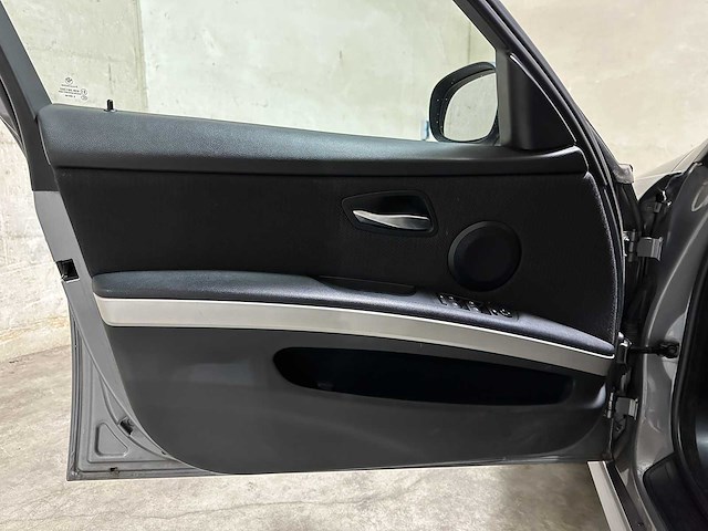 Bmw 318i touring business line 3-serie (origineel-nl), 22-ldh-4 - afbeelding 30 van  64