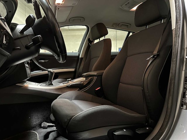 Bmw 318i touring business line 3-serie (origineel-nl), 22-ldh-4 - afbeelding 31 van  64