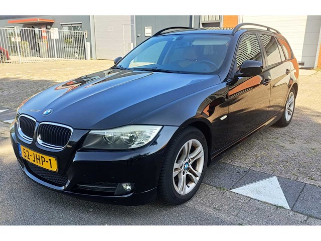Bmw 318i touring business line, 52-jhp-1 - afbeelding 1 van  15