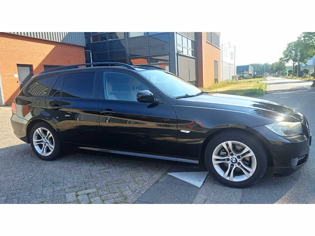 Bmw 318i touring business line *, 52-jhp-1 - afbeelding 10 van  15