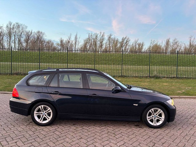 Bmw 318i touring business line automaat, 99-grz-5 - afbeelding 16 van  20