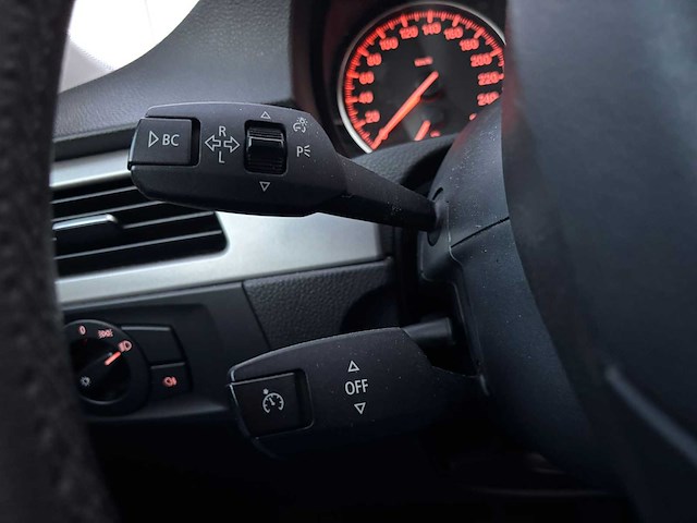 Bmw 318i touring business line automaat, 99-grz-5 - afbeelding 2 van  11