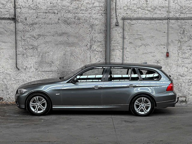 Bmw 318i touring corporate lease luxury line 136pk 2011 (origineel-nl) 3-serie, 51-skx-6 - afbeelding 9 van  44