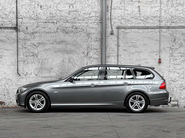 Bmw 318i touring corporate lease luxury line 136pk 2011 (origineel-nl) 3-serie, 51-skx-6 - afbeelding 10 van  44