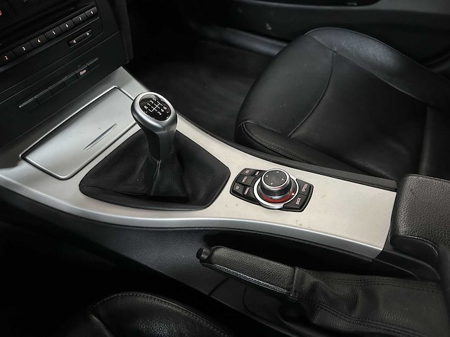 Bmw 318i touring corporate lease luxury line 136pk 2011 (origineel-nl) 3-serie, 51-skx-6 - afbeelding 21 van  44