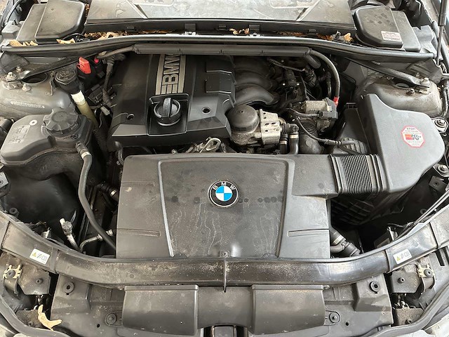 Bmw 318i touring corporate lease luxury line 136pk 2011 (origineel-nl) 3-serie, 51-skx-6 - afbeelding 36 van  44