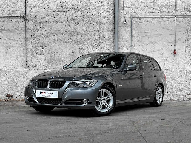 Bmw 318i touring corporate lease luxury line 136pk 2011 (origineel-nl) 3-serie, 51-skx-6 - afbeelding 1 van  31