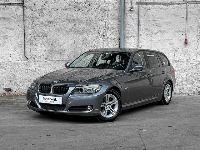 Bmw 318i touring corporate lease luxury line 136pk 2011 (origineel-nl) 3-serie, 51-skx-6 - afbeelding 17 van  31