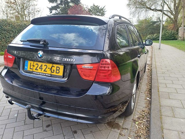 Bmw 318i touring executive, l-242-gb - afbeelding 13 van  15