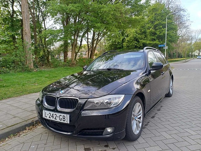 Bmw 318i touring executive, l-242-gb - afbeelding 14 van  15