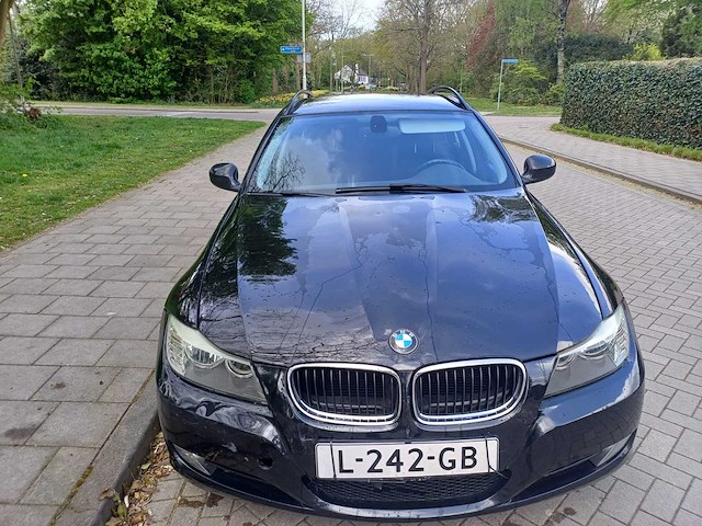 Bmw 318i touring executive, l-242-gb - afbeelding 12 van  15