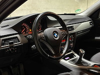 Bmw 318i touring high executive 3-serie 141pk 2008, 22-hnj-3 youngtimer - afbeelding 1 van  33