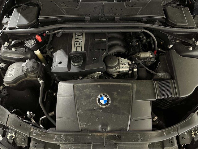 Bmw 318i touring high executive 3-serie 141pk 2008, 22-hnj-3 youngtimer - afbeelding 14 van  33