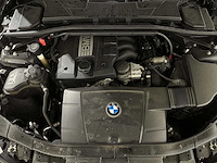Bmw 318i touring high executive 3-serie 141pk 2008, 22-hnj-3 youngtimer - afbeelding 14 van  33